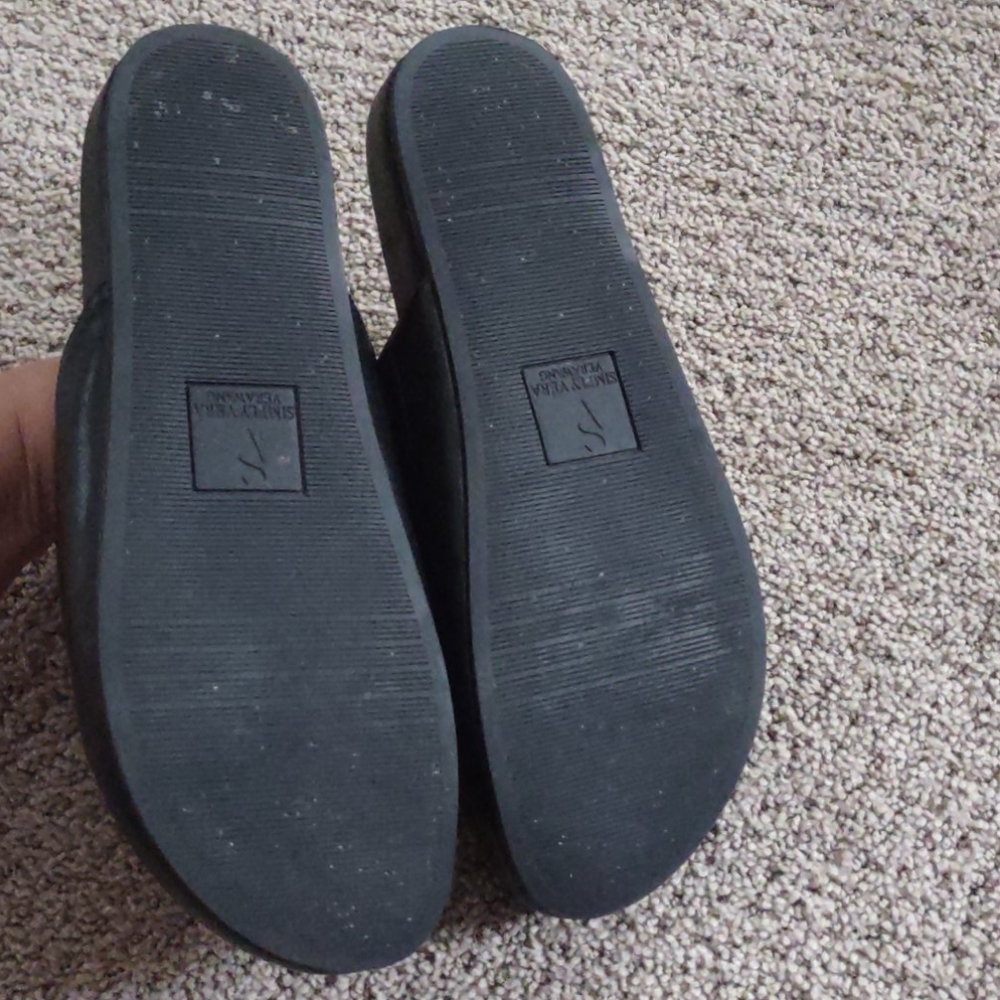 Shoes - Picture 2 of 2